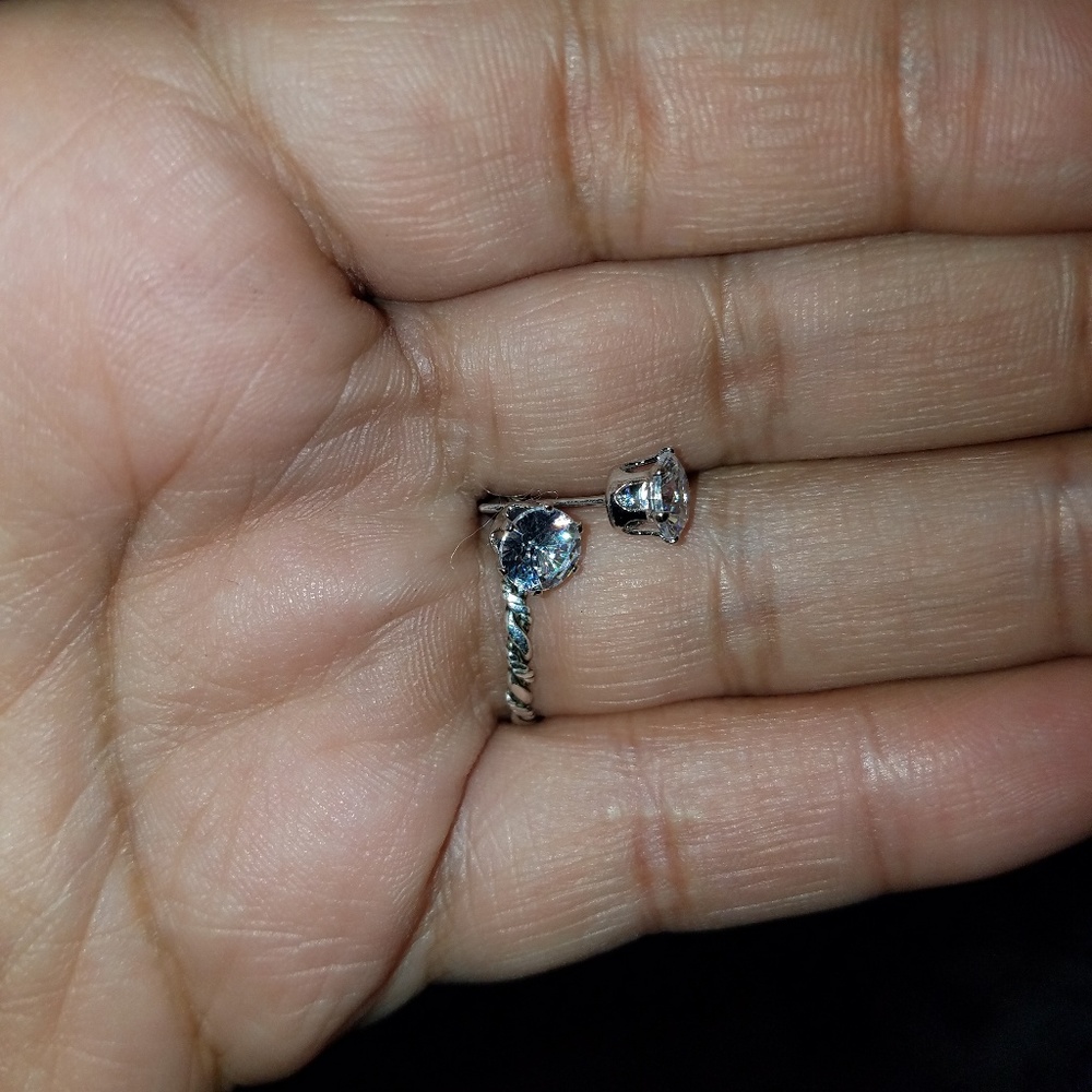 Engagement ring set - Picture 3 of 8